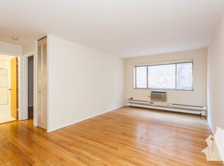 654 W Wrightwood Ave, Chicago, IL 60614