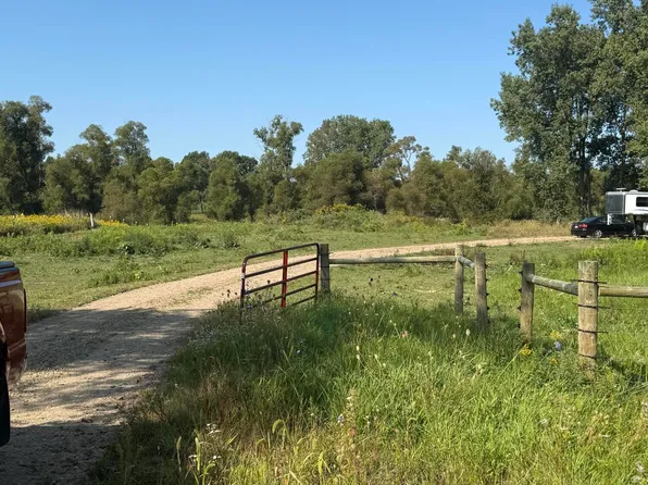 2124 S M43 Hwy, Hastings, MI 49058
