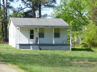 2226 Sinai Rd, South Boston, VA 24592