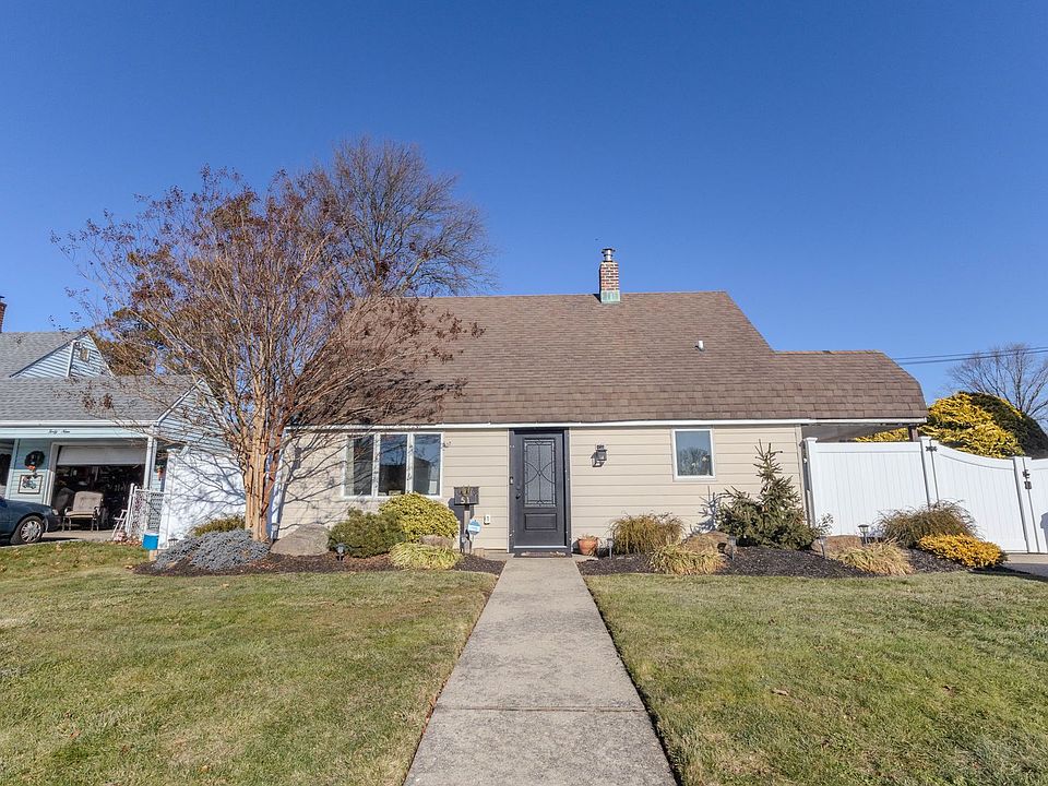 1st image of 51 Butternut Ln