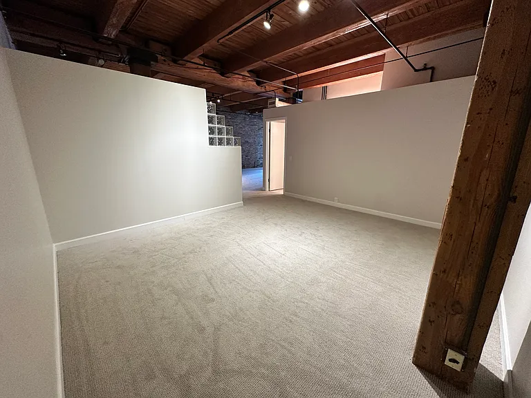 540 N Lake Shore Dr #518 — Photo 9