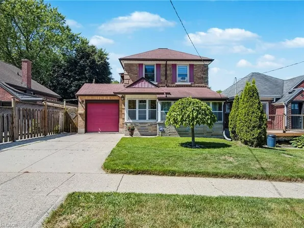 29 Devitt Ave N, Waterloo, ON N2J 3E7