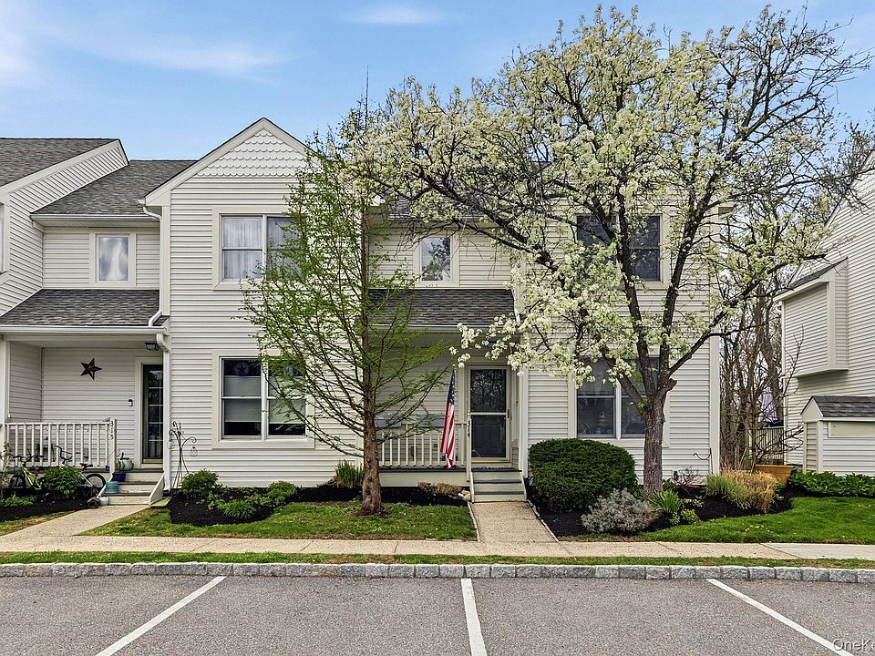 1st image of 314 Cornwall Meadows Lane