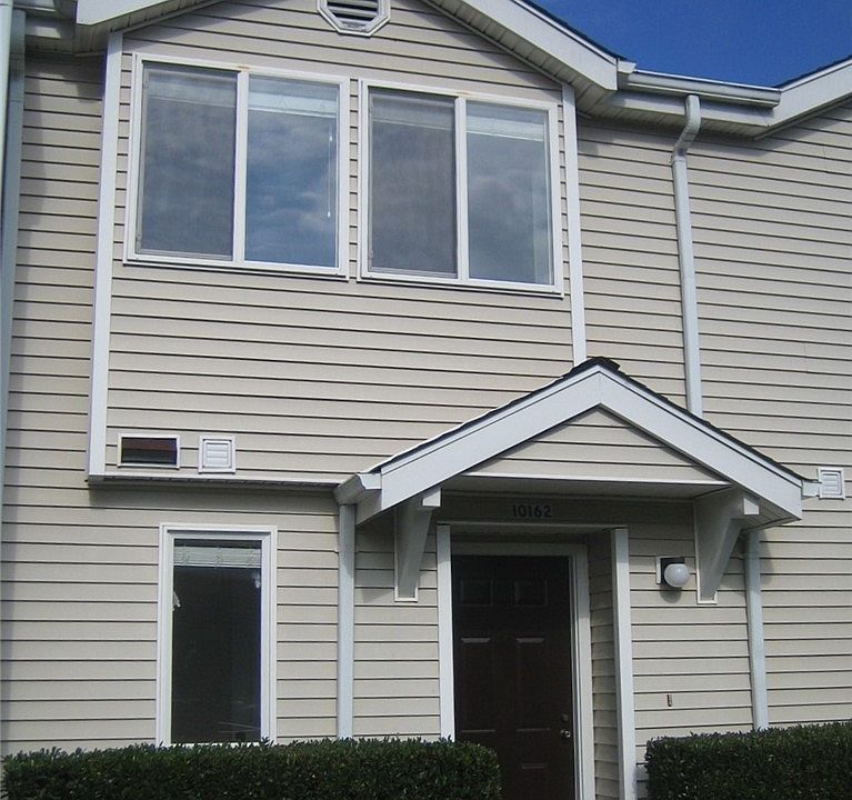 1st image of 10162 NE 137th Pl