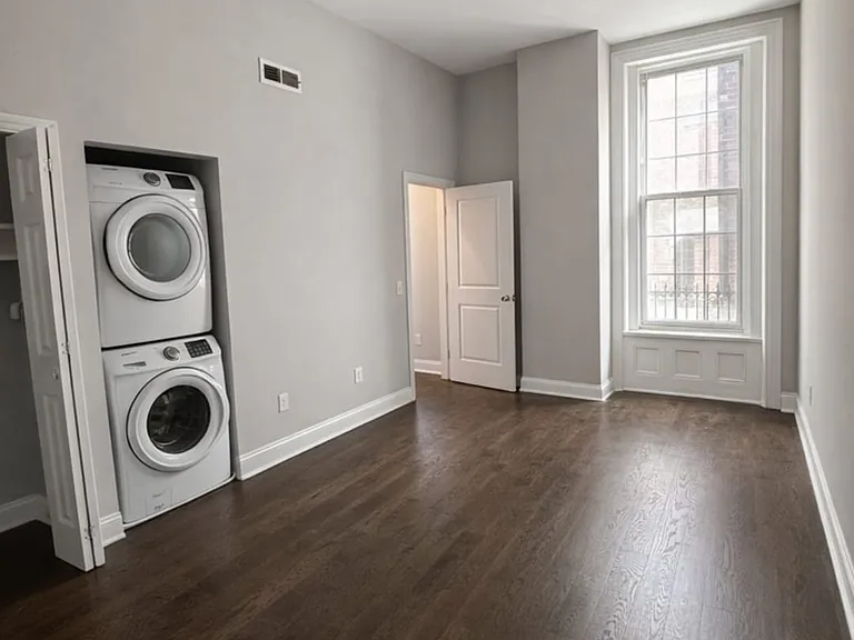1422 W Girard Ave #1F — Photo 6