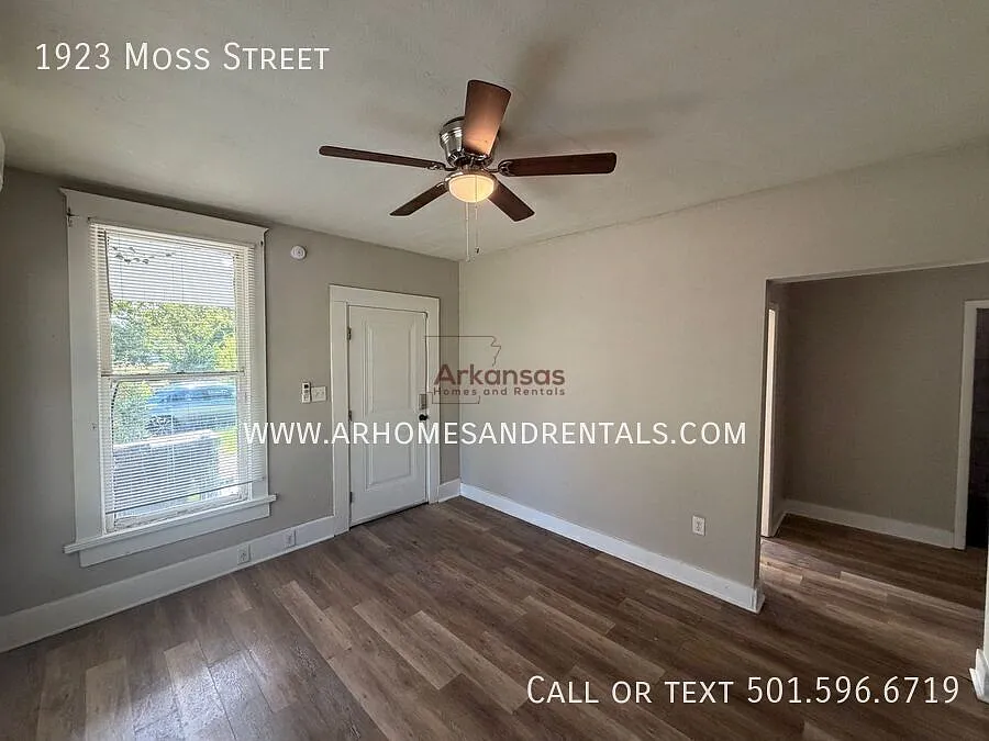 1923 Moss Street | 3 - Bedrooms | 1 - Bathroom ~ 1/2 Off Month's Rent — Photo 2