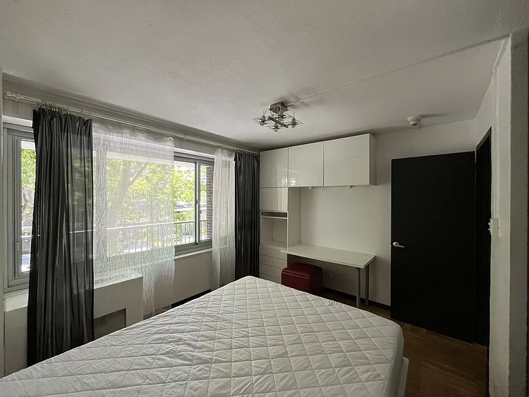 100 York St #3-M — Photo 11