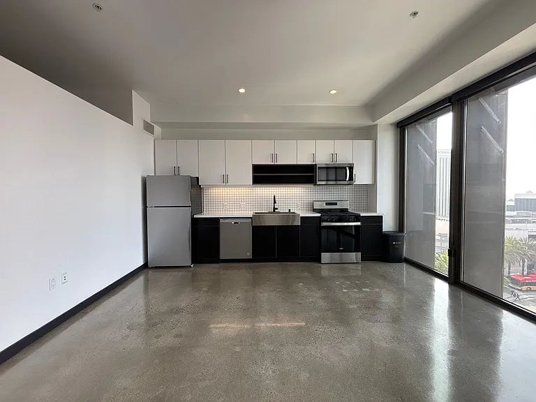 Edison Long Beach — Photo 55