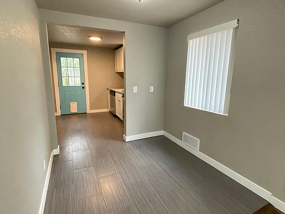 5th image of 8475 Clara Belle Dr