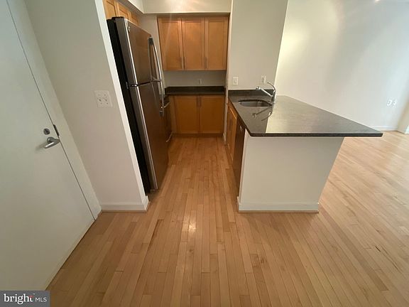 3rd image of 7500 Woodmont Ave #S403