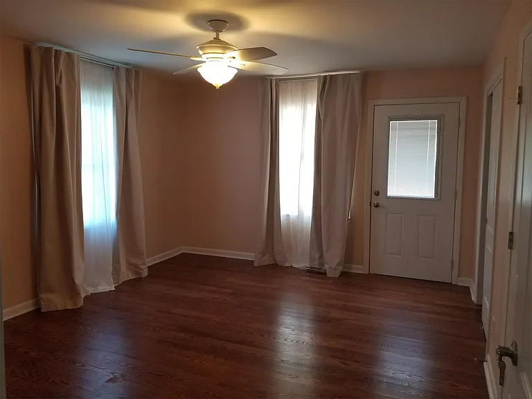301 Shannon Dr — Photo 16