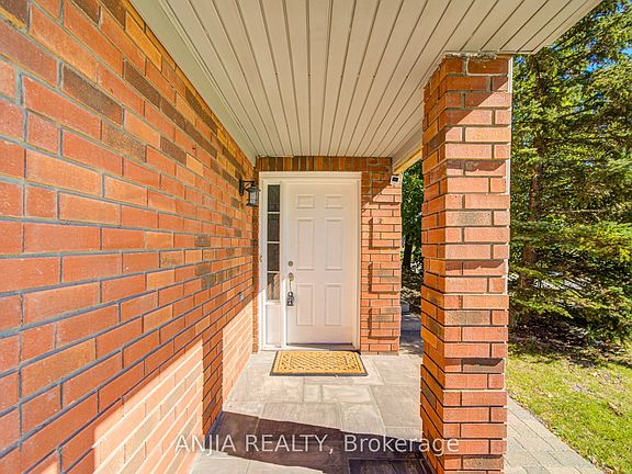 4th image of 7 Hawtin Ln