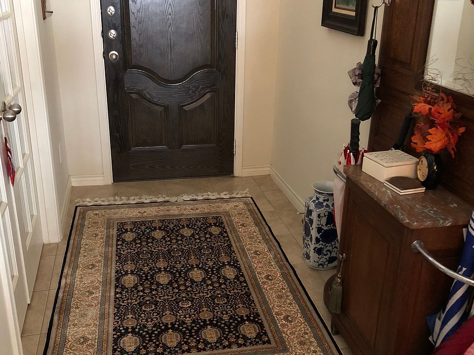 1st image of 9205 Hunters Ct