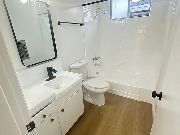 3rd image of 8024 Owensmouth Ave #7