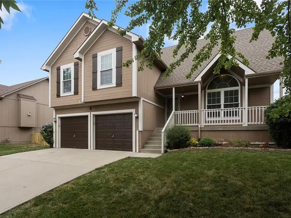 8000 NE 112th St, Kansas City, MO 64157