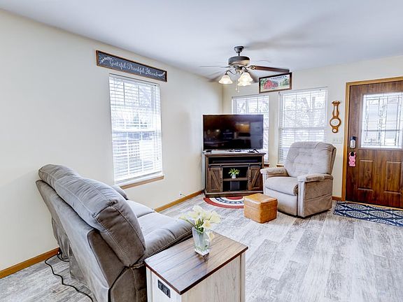 2nd image of 403 Hanson Road