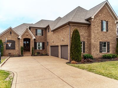 1079 Tower Hill Ln, Hendersonville, TN, 37075