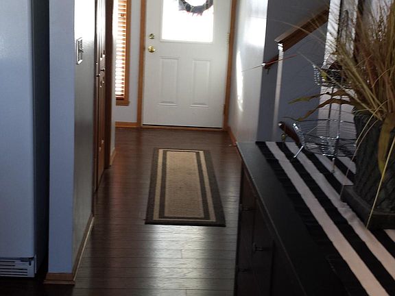 5th image of 1341 Edgerow Ln