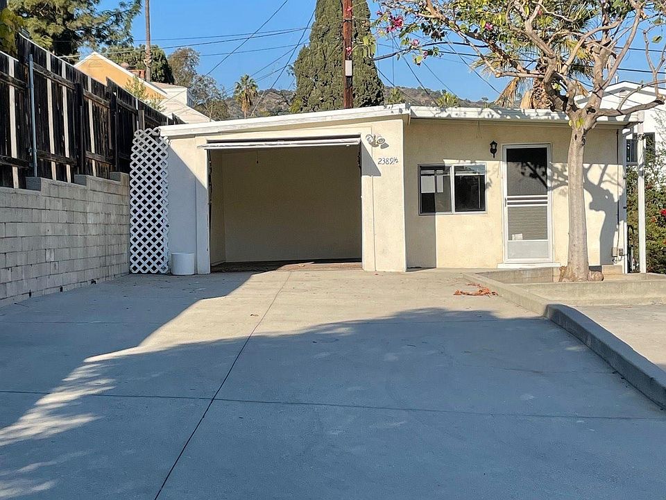 1st image of 2389 Laverna Ave #2389