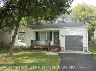 1433 W Calhoun St, Springfield, MO 65802