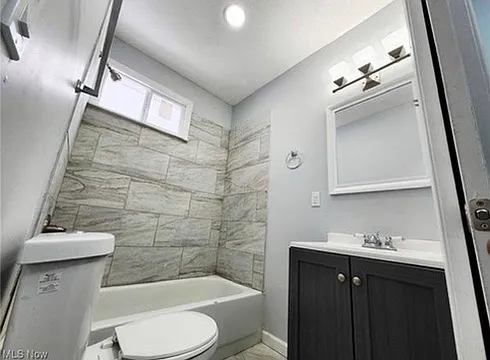 2 bed, 700 sqft, $948 — Photo 3