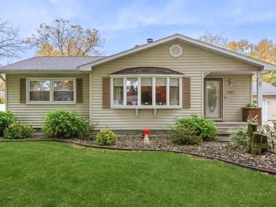 2767 Oakwood Ln, Saint Joseph, MI, 49085