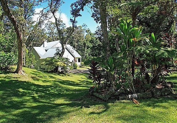 Tons of privacy, yet 5 mins. to town