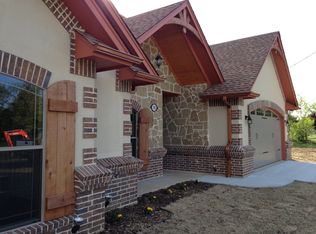 265 Rabbit Run Trl, Longview, TX 75603