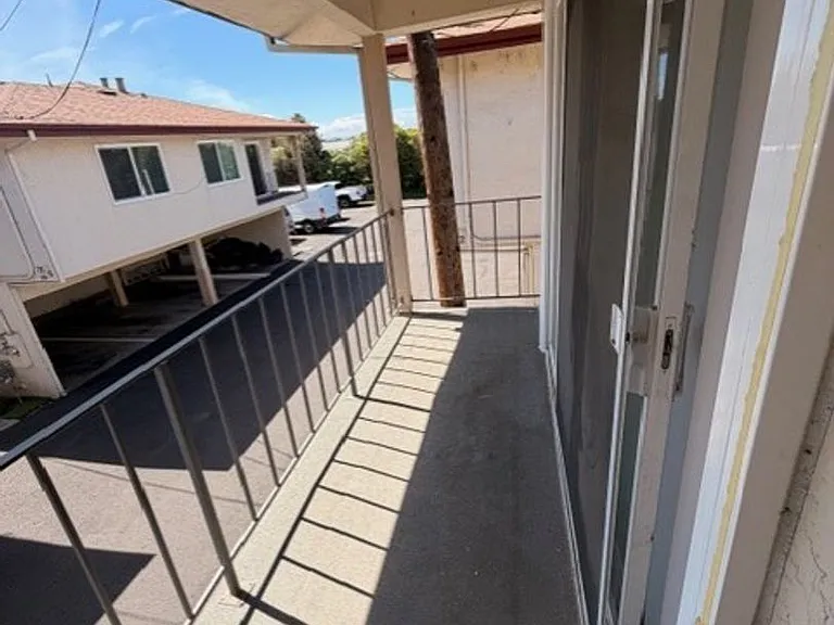 Dixon Townhouse — Photo 37