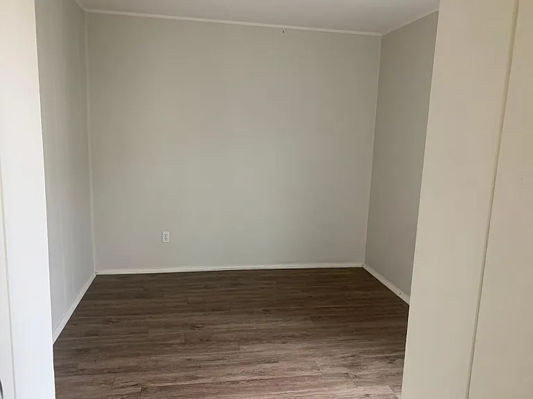 5254 Monroe Ave — Photo 3
