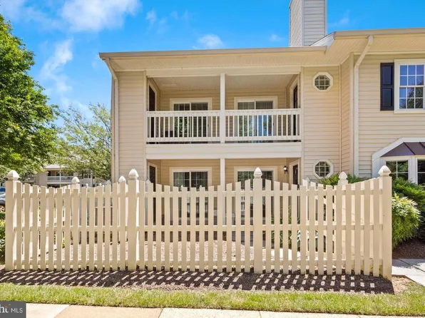 10202A Ashbrooke Ct, Oakton, VA 22124