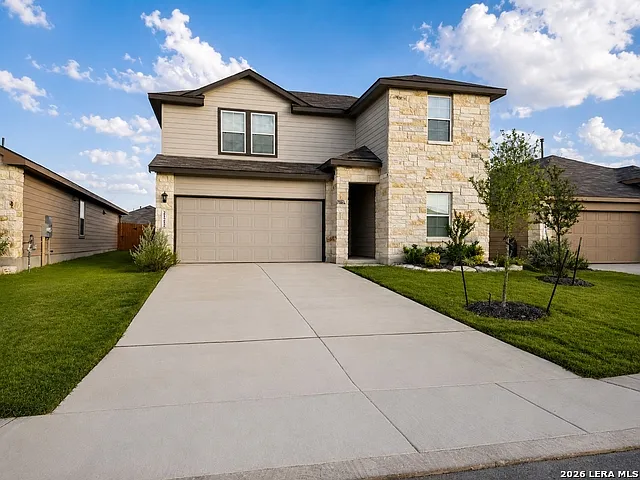 4 bed, 3.0 bath, 2257 sqft, $2,550 — Photo 2