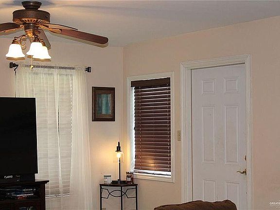 5th image of 102 W Dolphin South Padre Is #B