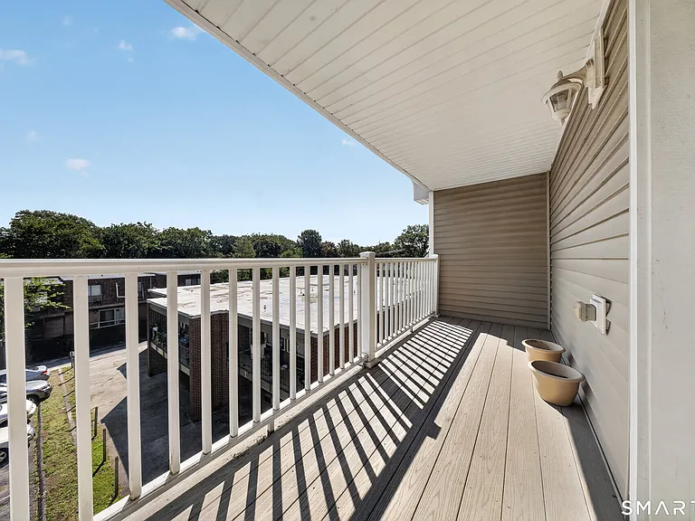 88 Maple Tree Ave #E — Photo 23