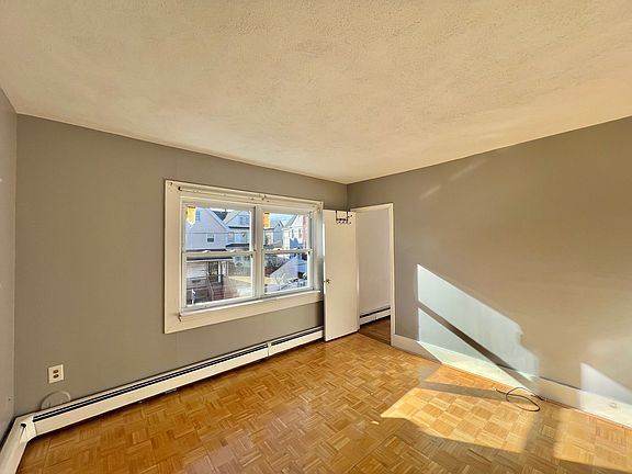 4th image of 18 Garland Ave #1