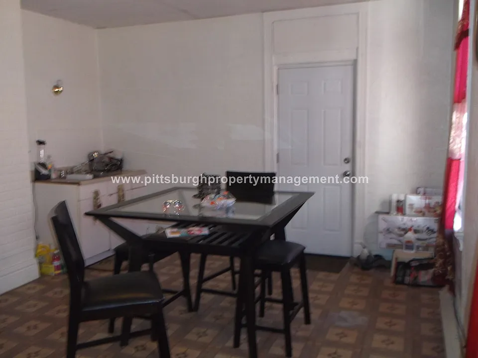 Eat In Kitchen