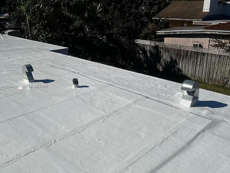7902 SW 67th Ave — Photo 22