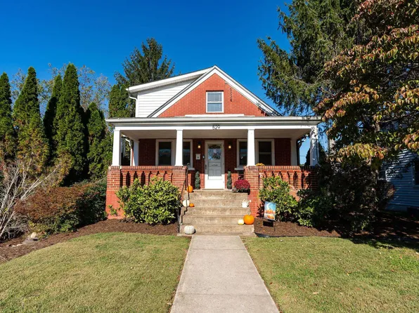 529 S Linden Ave, Waynesboro, VA 22980
