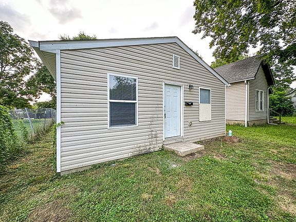 2nd image of 2838 N Denny St