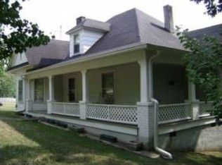 206 Sycamore Dr, Bulls Gap, TN 37711