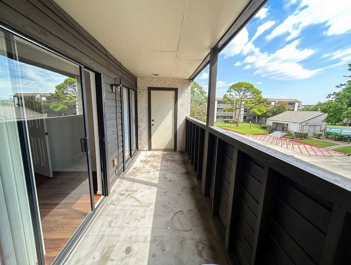 1 bed, 1.0 bath, 1167 sqft, $1,200 — Photo 1