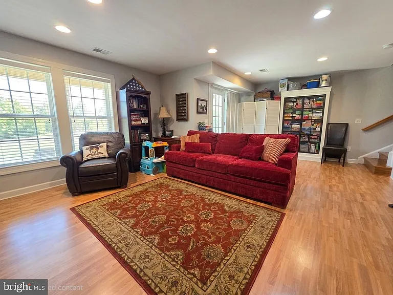 8091 Samuel Wallis St — Photo 8