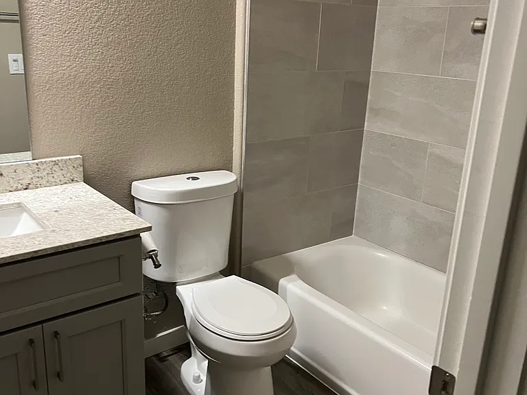 114 4th Ave #114 — Photo 3