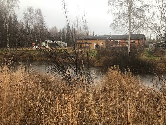 3rd image of 2095 Bradway Rd