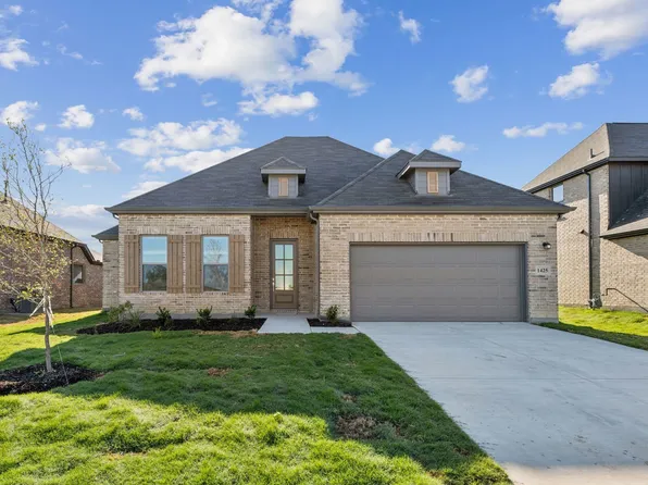 3210 Majesty Ln, Denton, TX 76208