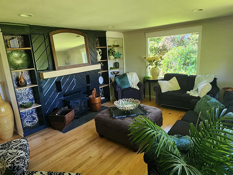 4541 14th Way SE — Photo 1