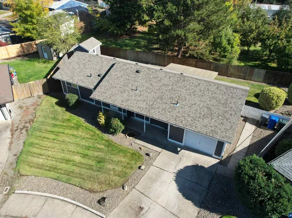 4796 Campus Ct NE, Salem, OR 97305