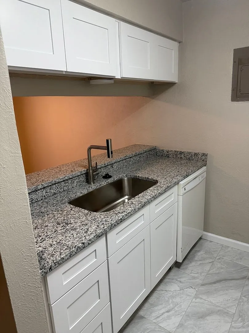 Building Photo - 5630 Boca Raton Blvd #121