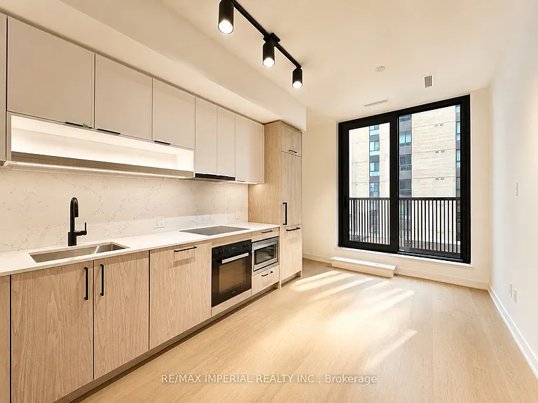 91 Montclair Ave #801 — Photo 4