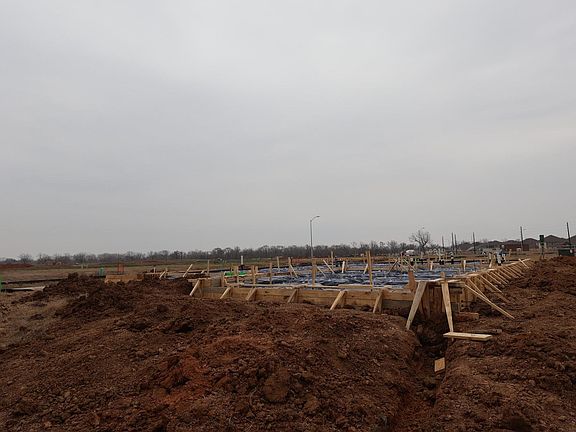 2nd image of 2826 Clapbread Ln